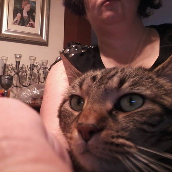 Meet your Posher, Lisa - Picture 1 of 1